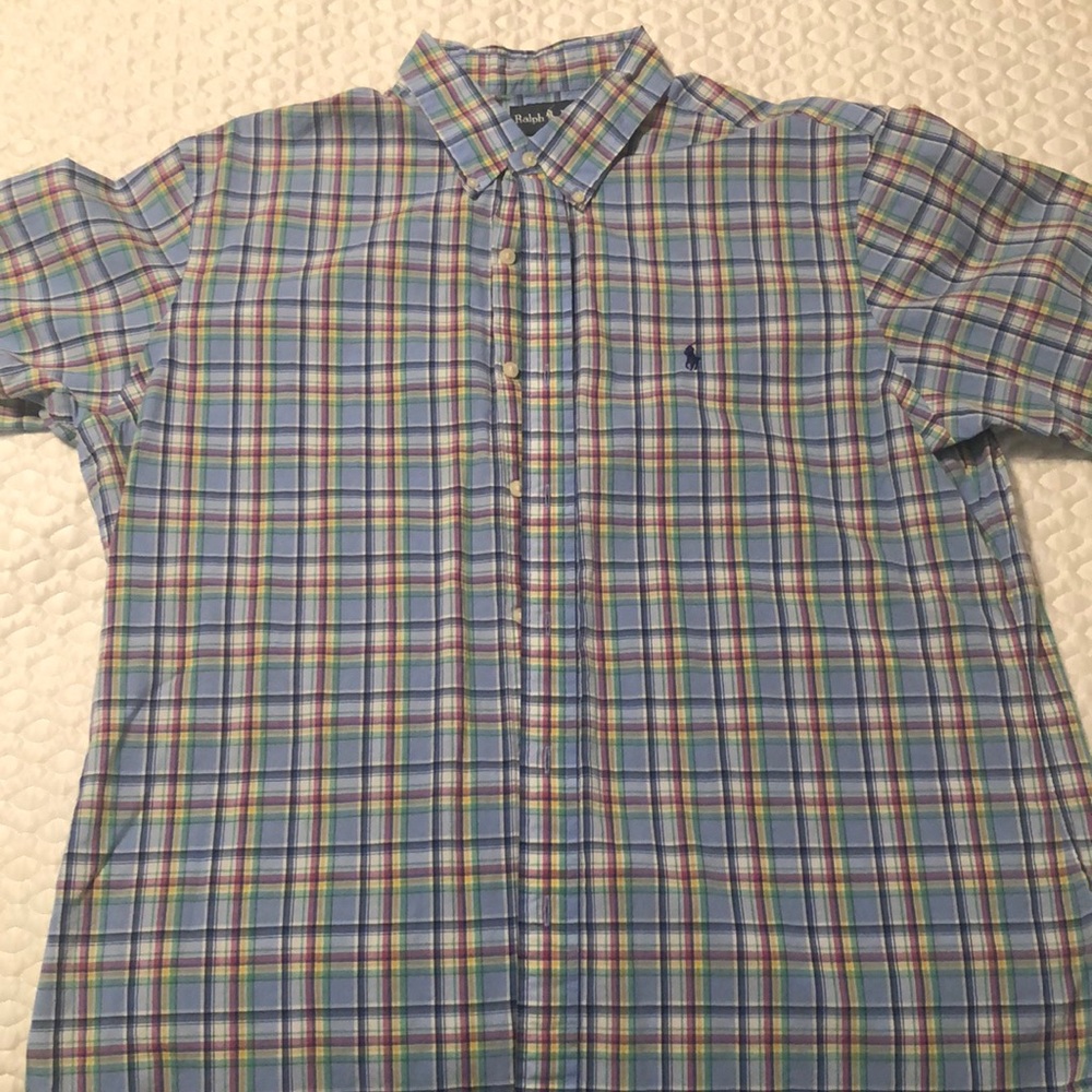 Short sleeve button down polo